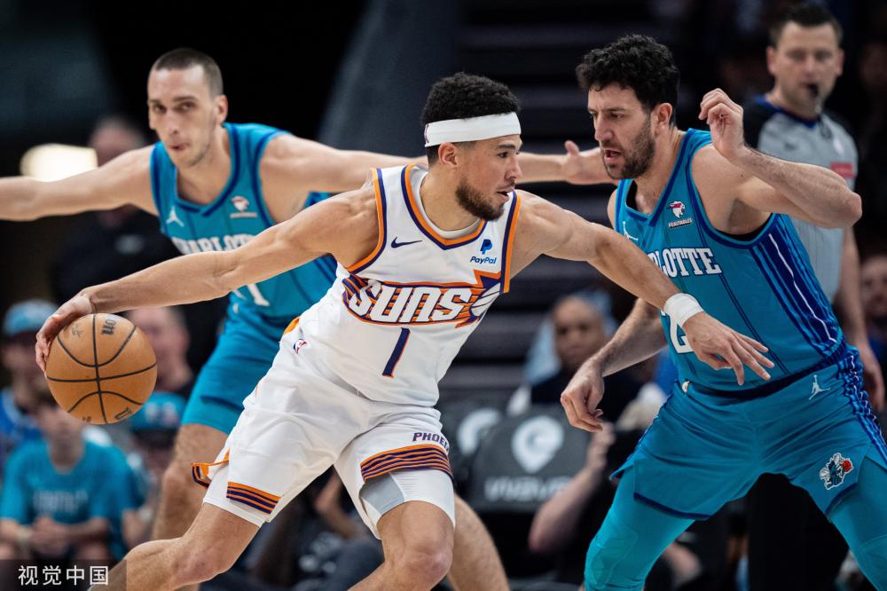 赛场上拼搏 赛场上拼搏