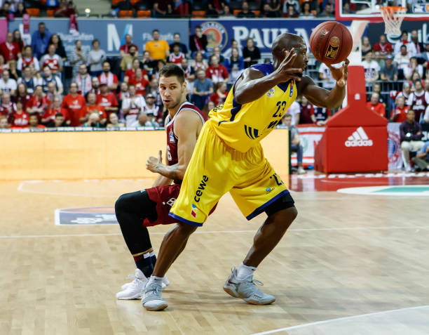 男选手主导 男选手主导