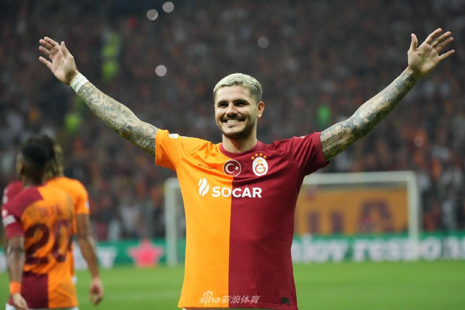 俱乐部和球 俱乐部和球