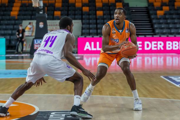 巨大差异 巨大差异